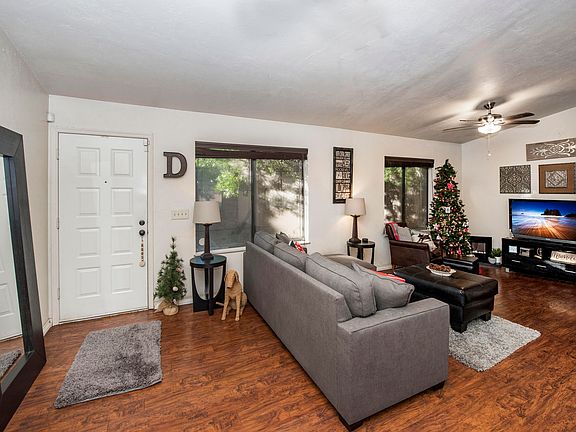 4th image of 2837 E Tracy Ln Unit 3