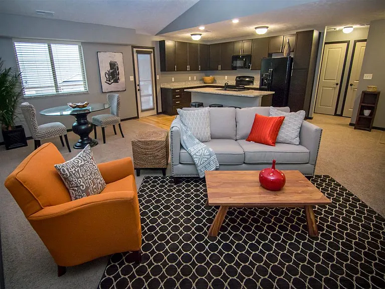 The Flats at 84 — Photo 71