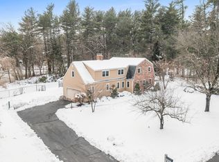 4 Sassafras Rd, Westford, MA 01886