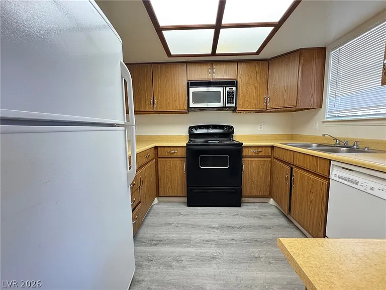 3823 S Maryland Pkwy #H1 — Photo 5