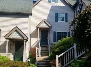 308 Walnut Grove Rd, East Stroudsburg, PA 18301