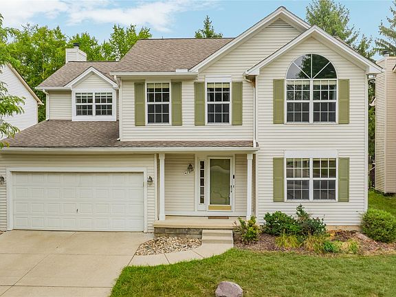 3rd image of 47258 Scarlet Dr N