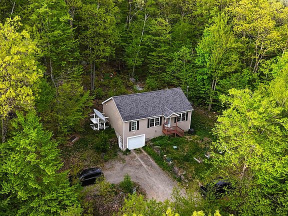3rd image of 381 N Hidden Lake Road
