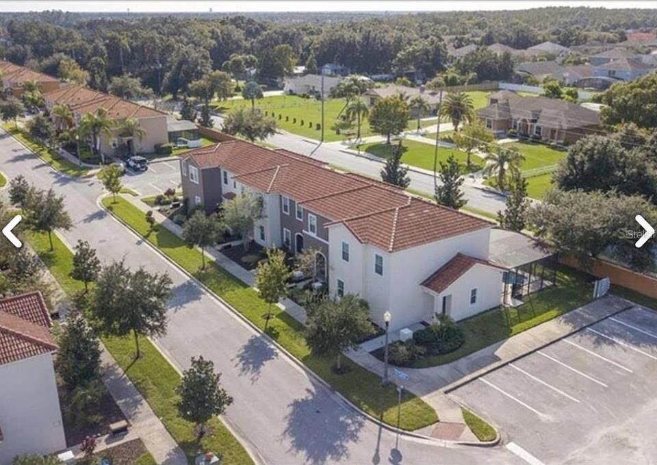 1st image of 1050 LAS FUENTES DRIVE