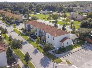 1050 Las Fuentes Dr, Kissimmee, FL 34746