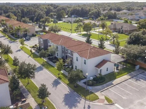 1050 LAS FUENTES DRIVE, KISSIMMEE, FL 34746
