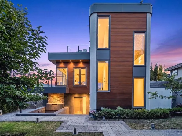 2863 King Edward Ave W, Vancouver, BC V6L 1V1