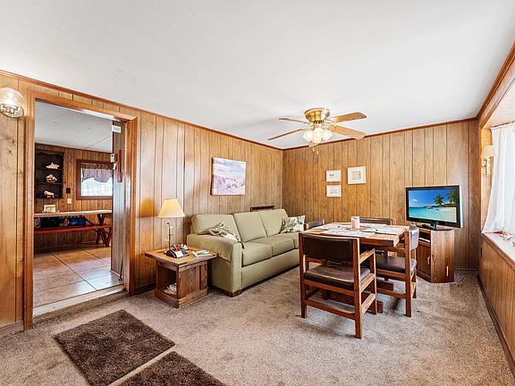 3rd image of 2418 Park St.