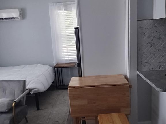 5th image of 1242 28th Ave N APT 3