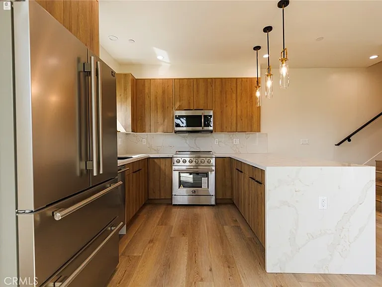 5933 Comey Ave #1 — Photo 14