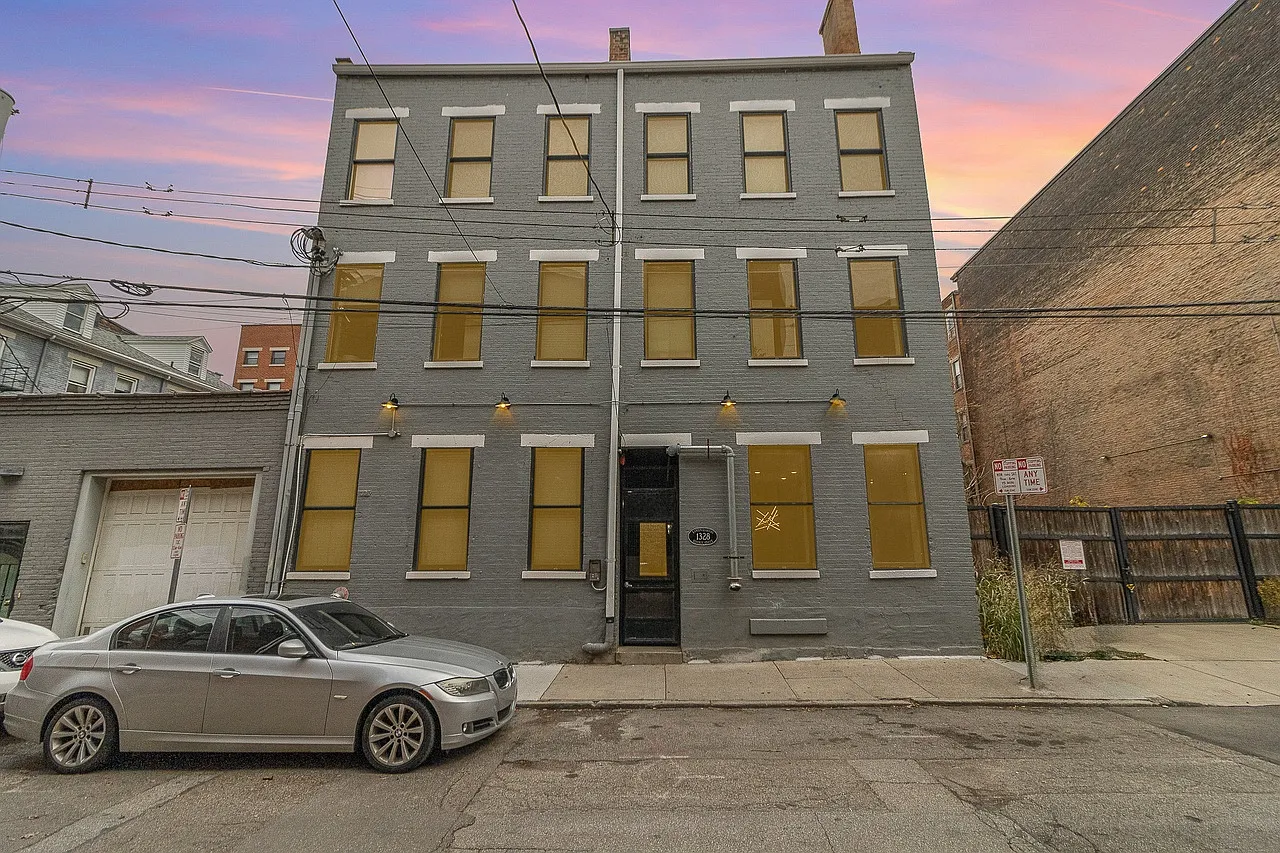 3 bed, 1440 sqft, $3,100 — Photo 1