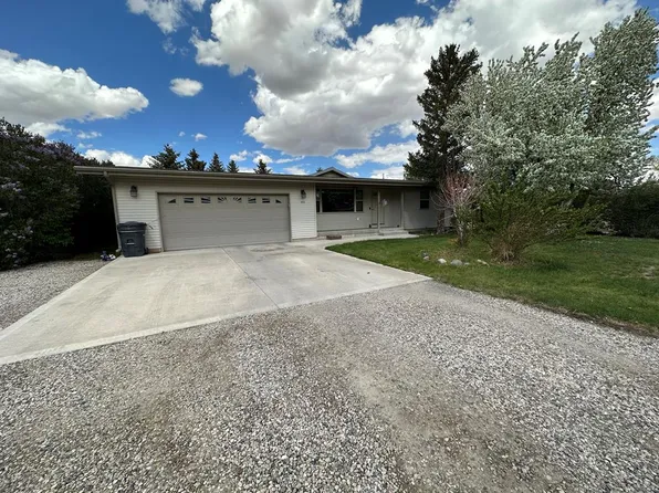 959 Lane 8 1/2, Powell, WY 82435