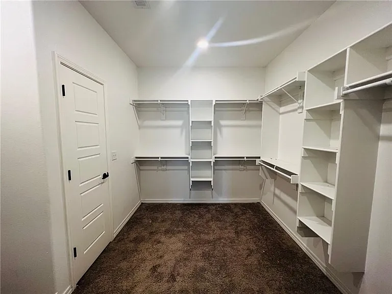 2648 S Olive Ct — Photo 9
