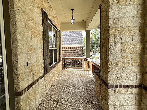 5th image of 25030 Buttermilk Ln