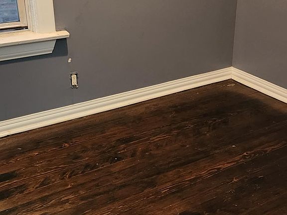 Back bedroom