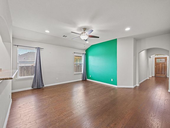 4th image of 11516 Running Brush Ln