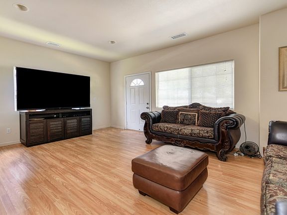 4th image of 3610 Rio Linda Blvd #3612