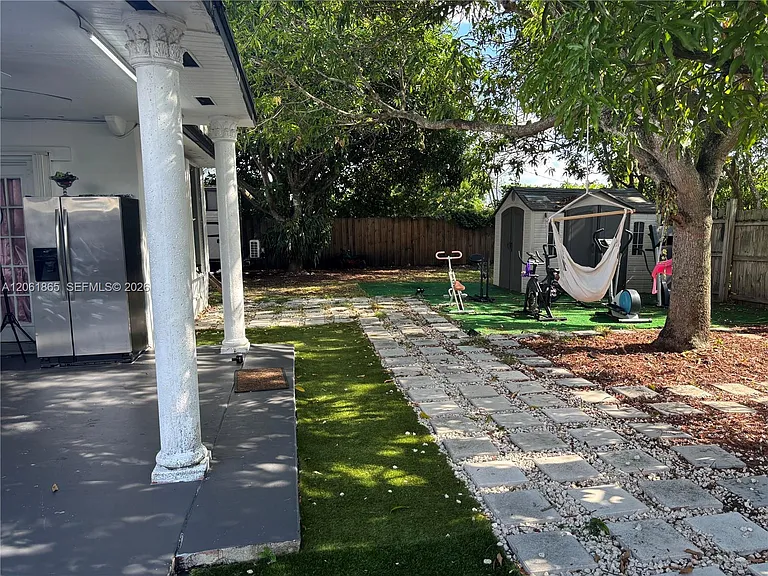 17630 SW 112th Ave — Photo 8