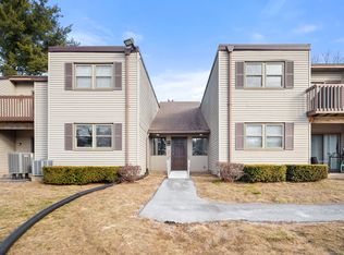 1606 Twin Circle Dr UNIT 1606, South Windsor, CT 06074