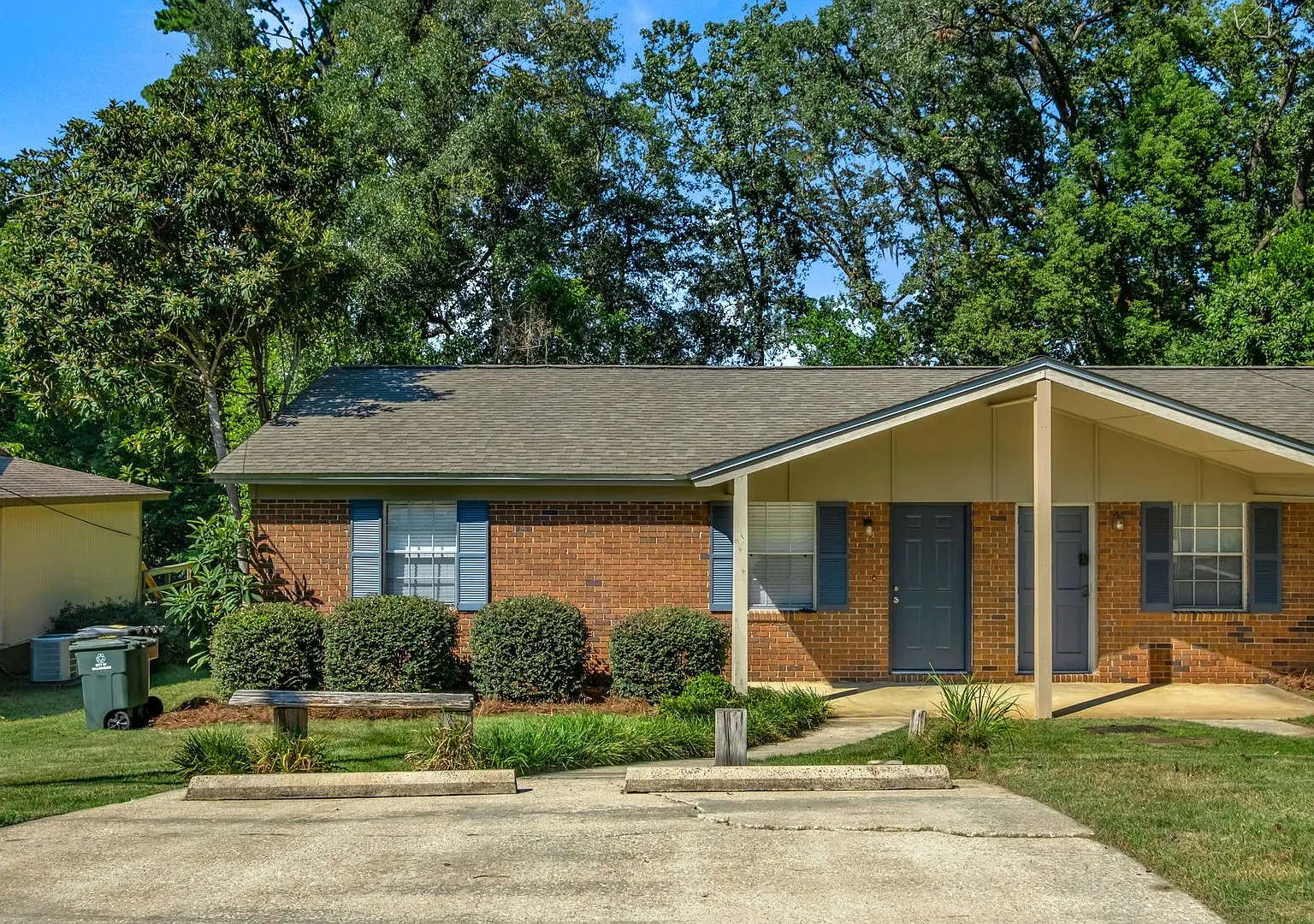 Duplex Near TMH & HCA — Photo 2
