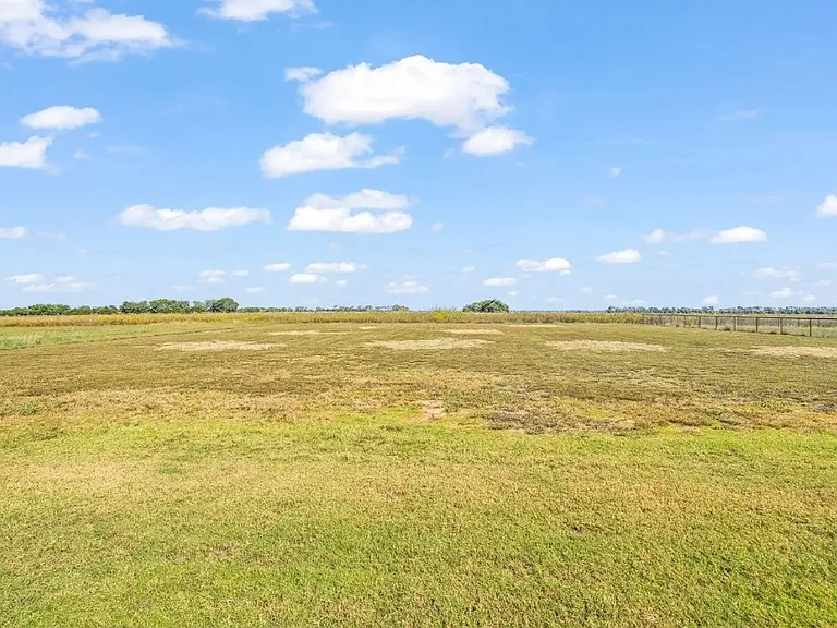 8701 County Road 502 — Photo 28