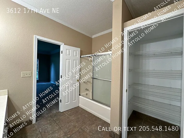 3612 17th Ave NE — Photo 11