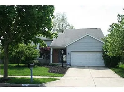 3801 Carriage Run Dr photo 1