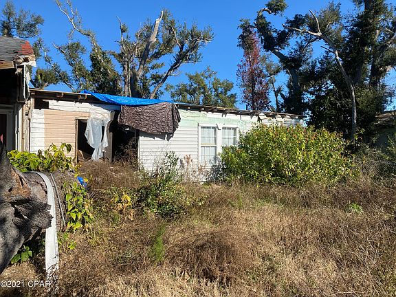 3rd image of 4623 Hyacinth St