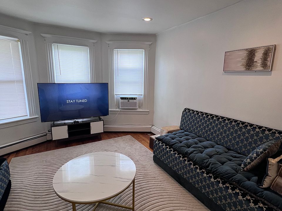 1st image of 243 Madison Ave Floor 1