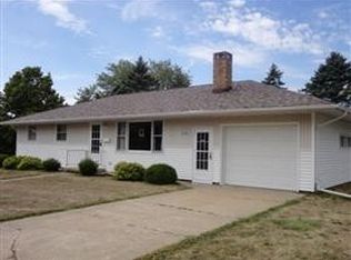440 Camp St, Platteville, WI 53818