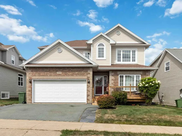 233 Starboard Dr, Halifax, NS B3M 4V4