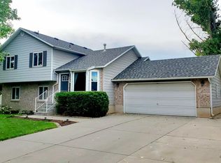 1863 W Town Meadows Ct, South Jordan, UT 84095