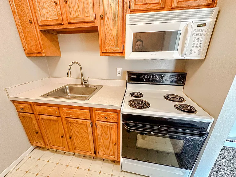 6730 Hill Ave — Photo 5