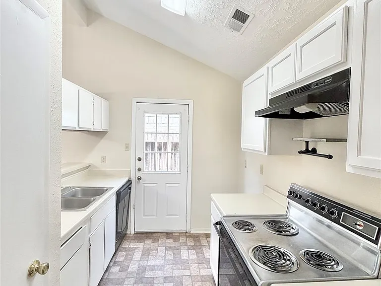 12618 Ridgelow Ln — Photo 6