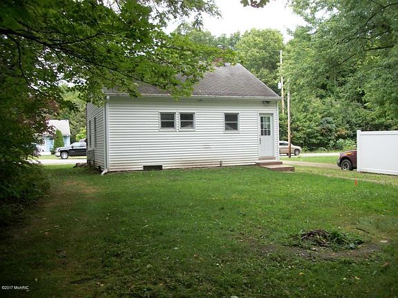 2nd image of 6245 Parkview Ave