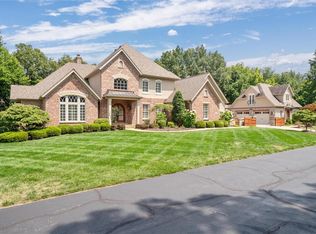 2131 Saddle Creek Ridge Ct, Chesterfield, MO 63005