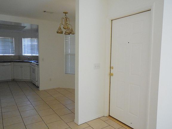 3rd image of 3625 Shannon St