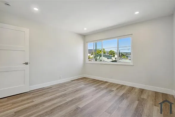 3441 Laguna Ave #1 — Photo 16