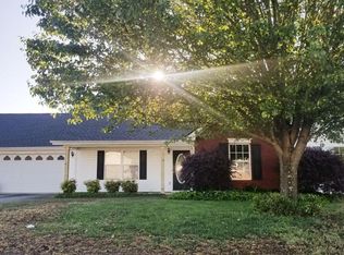 93 Holli Ln, Rossville, GA 30741