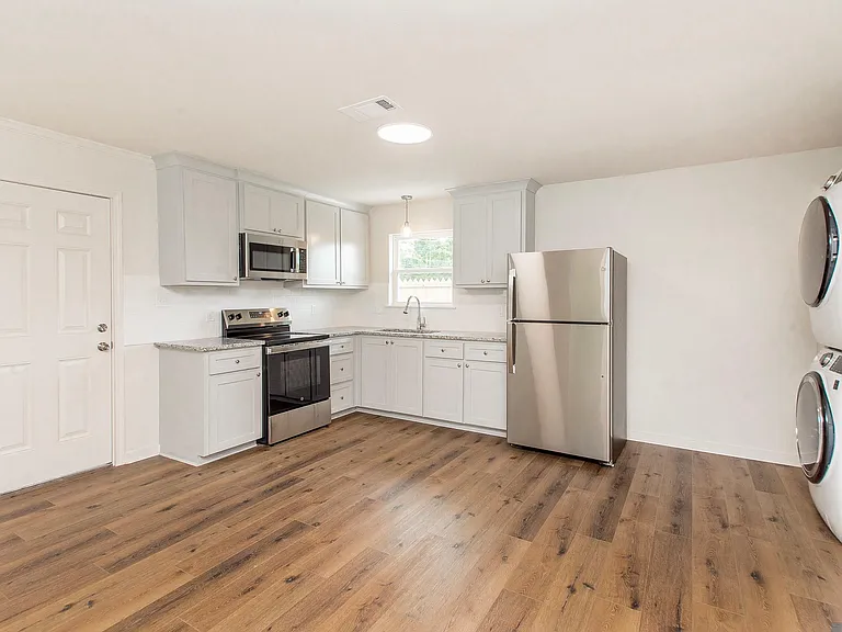 43053 N Billville Rd #8 — Photo 7