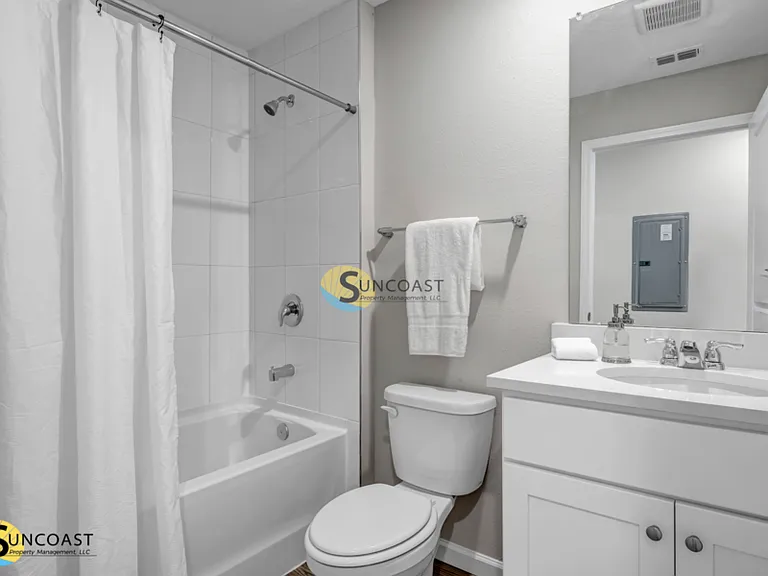 6439 Breezy Oaks Way #6439102 — Photo 12