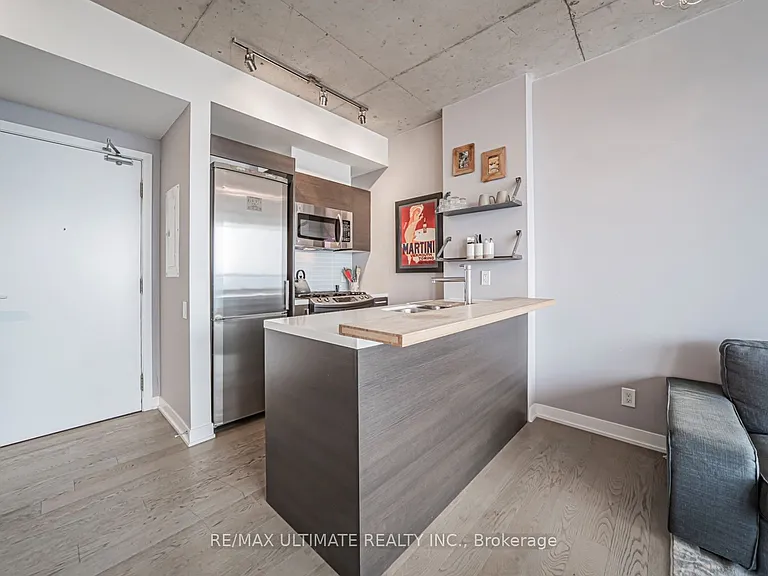 318 King St E #1108 — Photo 7