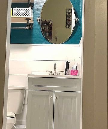 Updated master 1/2 bath 2021