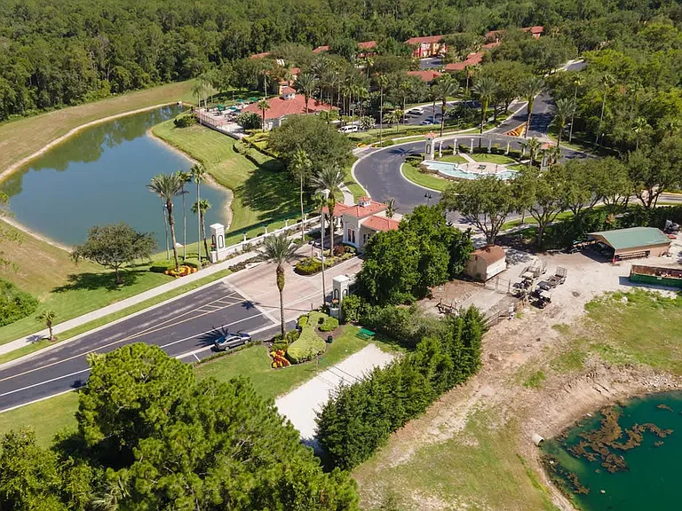 Sun Key Pl — Photo 54