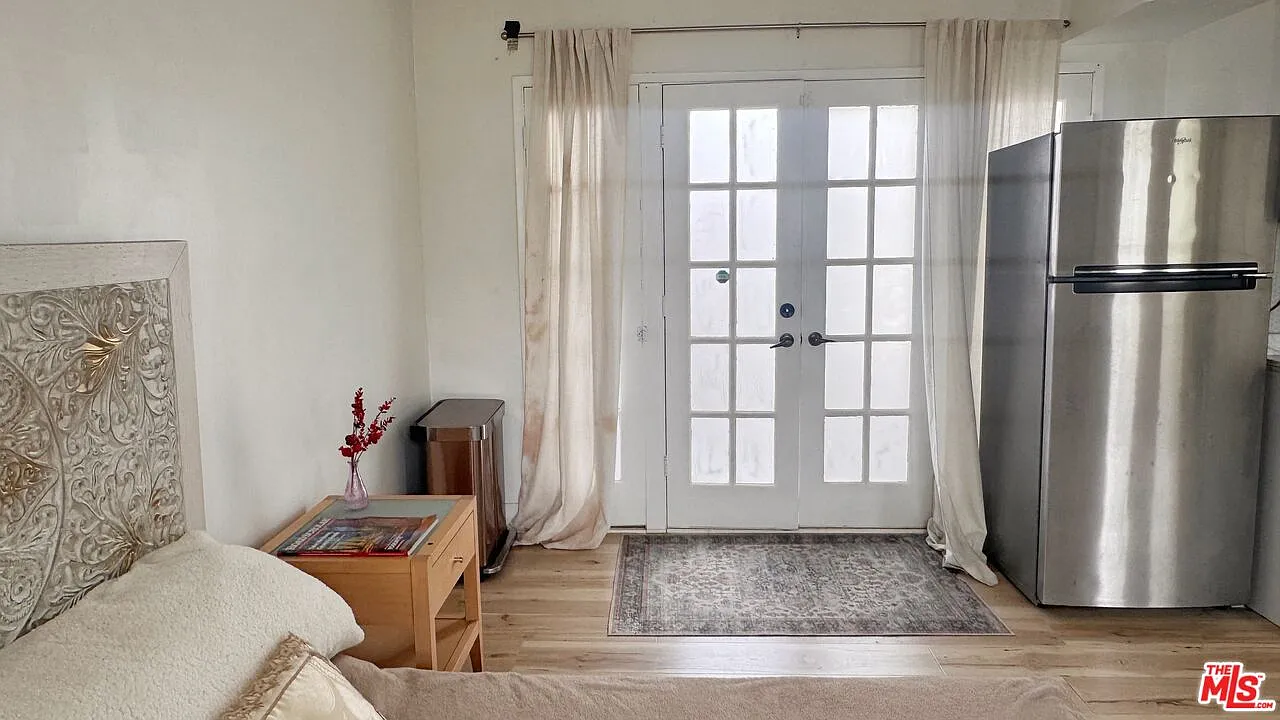 Studio, 1.0 bath, 600 sqft, $1,950 — Photo 3