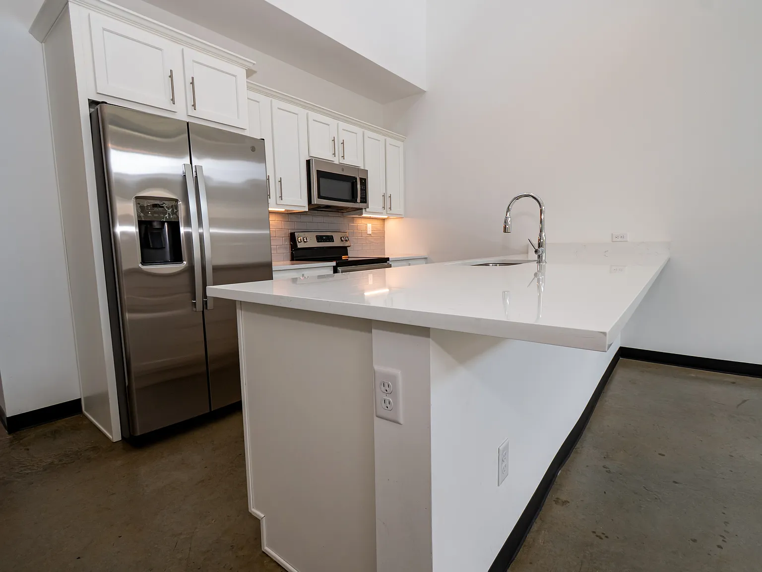 2 bed, 1225 sqft, $1,950 — Photo 3