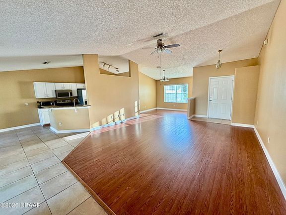 2nd image of 67 Spinnaker Cir