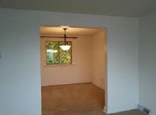 663 Hestor Dr, Pittsburgh, PA 15220