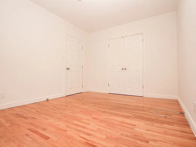 3375 Manning Ave — Photo 6
