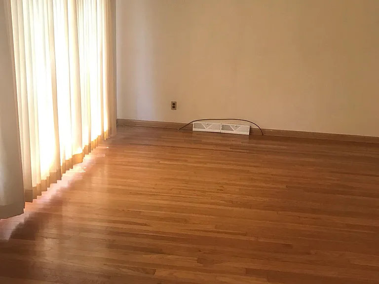 14321 James Ave — Photo 8